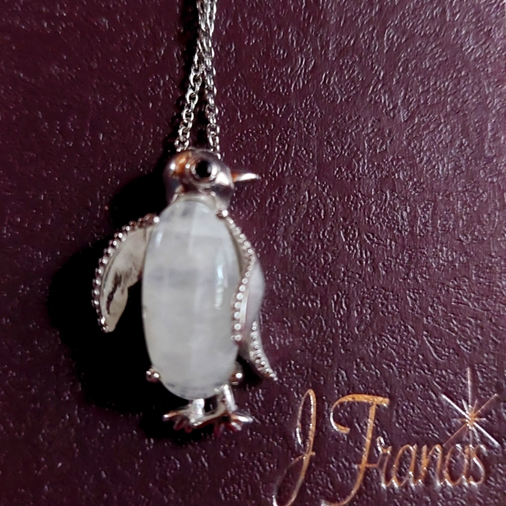 18" Chain W/ Penguine Pendent